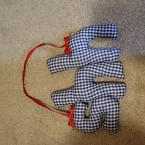 FREE W OTHER PURCHASE! "Shh" Door Sign